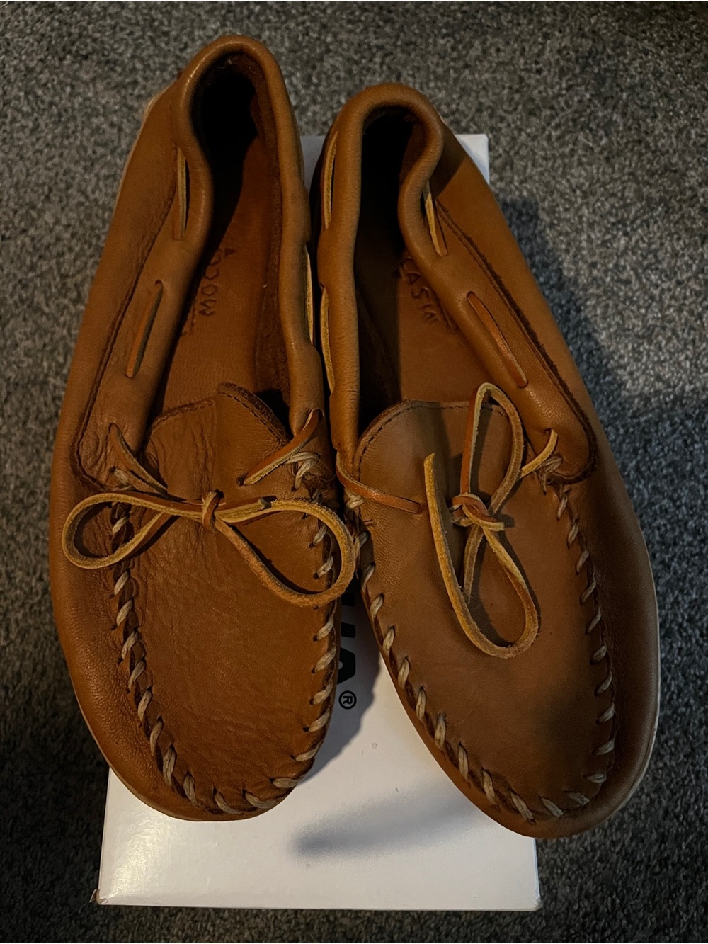 Minnetonka Tan Leather Moccasin Slip-On Loafers
